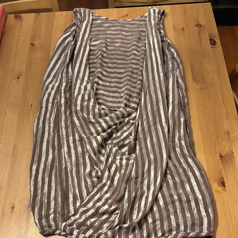 NWT! Amazing Cynthia Ashby Tempt Striped Sleeveless Dress Cocoa Size Small
